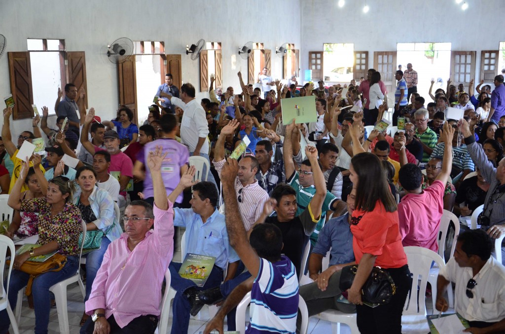 População vota nas prioridades para sua região.