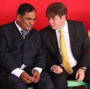 Os "dois" Prefeitos de Paço do Lumiar: Josemar e Marconi Lopes. O primeiro assina, e o segundo, manda!